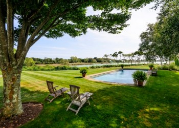 11 Cove Hollow Farm Rd, East Hampton, NY