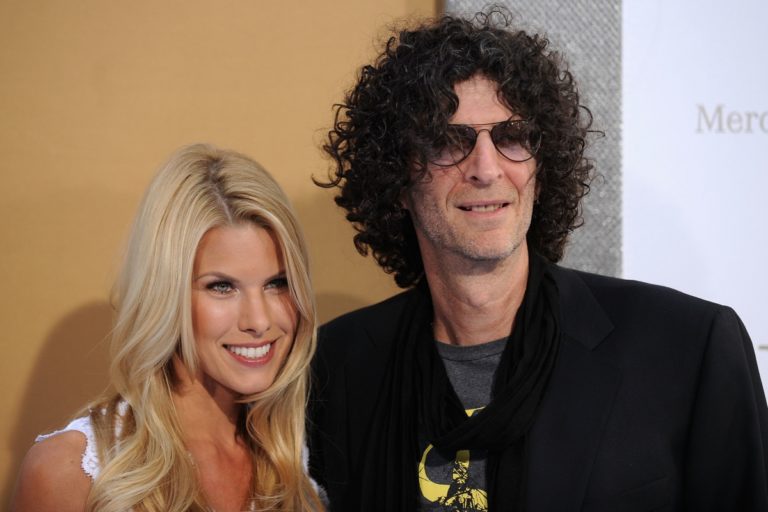 Howard and Beth Stern Share Secrets to Happy Marriage in the Hamptons ...