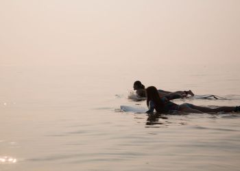 surfers