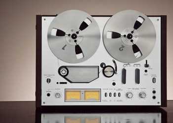 Reel to reel tape recorder