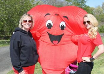 American Heart Association director Barbara Poliwoda, Ticker and MC for the event, Consuelo Vanderbilt Costin