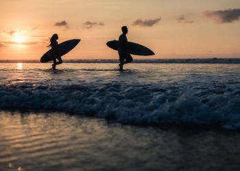 surfers