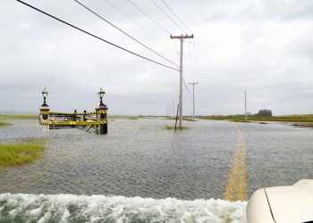 Work on Hamptons Subway's Dune Road stop has been called off for now