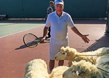 Doug Dean, tennis pro