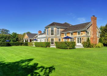 72 Trelawney Road in Bridgehampton