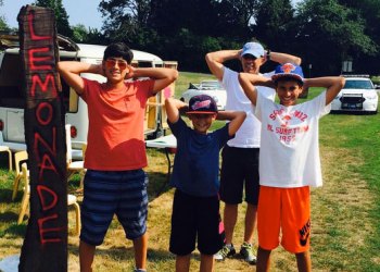 Jerry Seinfeld and kids surrender as the police come to shut down their East Hampton lemonade stand.