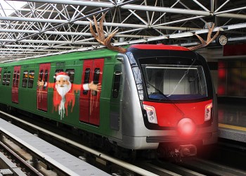 Hampton Subway 2015 Christmas car