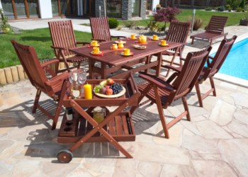 Teak is low maintenance.