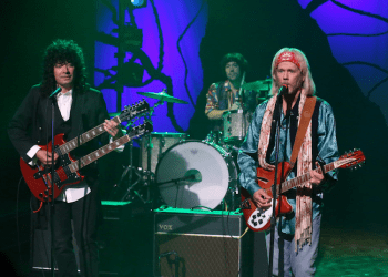 Jimmy Fallon and Kevin Bacon as Mike Campbell and Tom Petty