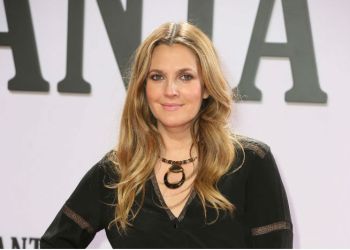 Drew Barrymore stars in 'Santa Clarita Diet.'