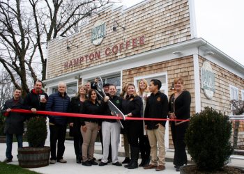 Hampton Coffee Company Aquebogue ribbon cutting.