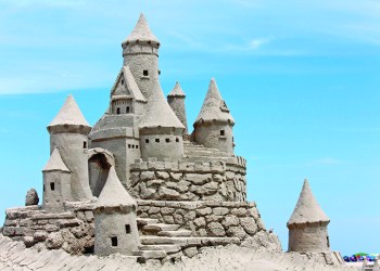 Sandcastles in the sand, Photo: Anthony Totah/123RF