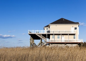 19245581 - modern house located at the famous hamptons area long island , new york