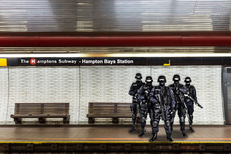 Hamptons Subway SWAT on the scene