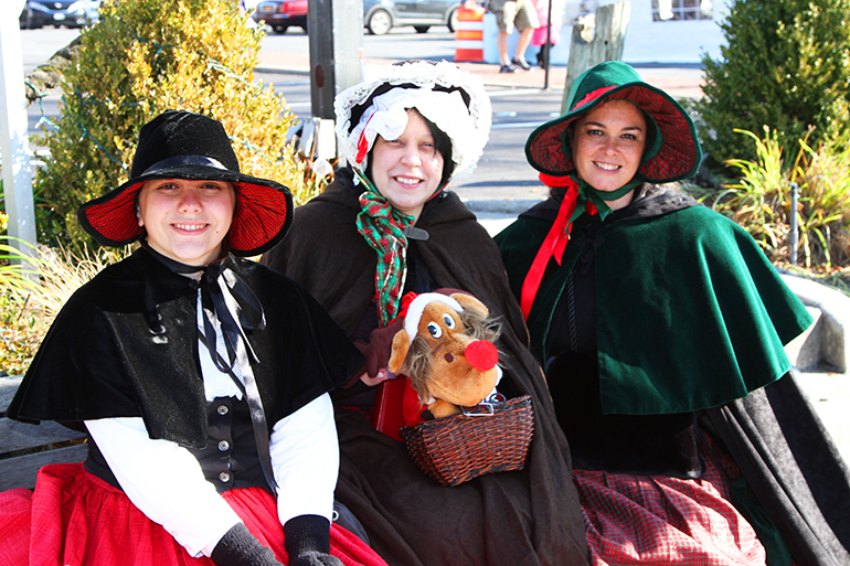 Port Jefferson Charles Dickens Festival, Photo: Paige Sommer