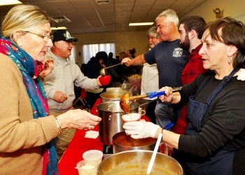 Jenny Ellis serving soup at the Empty Bowls benefit, Photo: Gianna Volpe