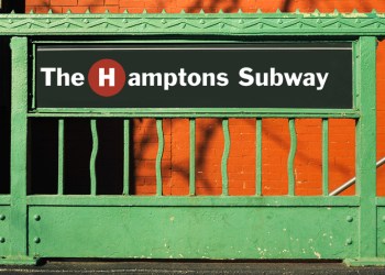 Hamptons Subway station sign