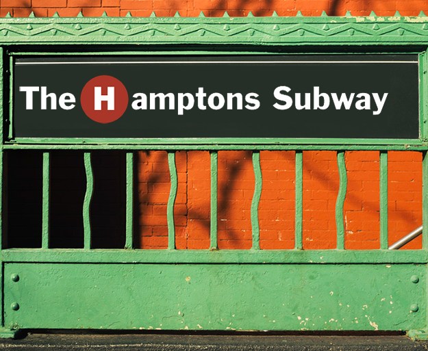 Hamptons Subway station sign