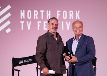 Chris Noth presenting Kelsey Grammer with the Canopy Award