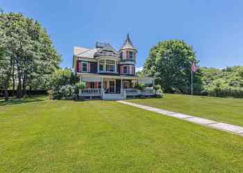 265 Mill Pond ln, Watermill h-2