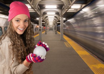 Hamptons Subway snowball fight