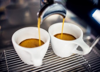 A perfect espresso is a 20-30 ml liquid witch extracts in around 25 seconds.