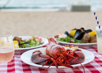 Gurney's Lobster Bake, Photo: Gurney's