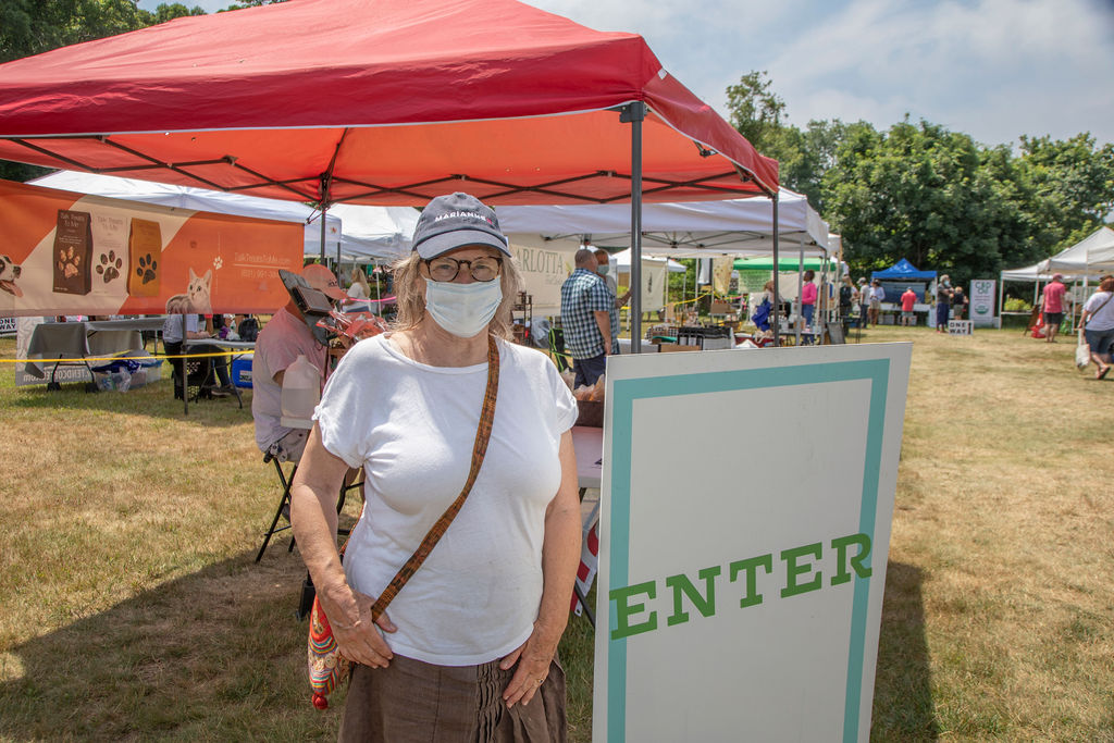 Photo Gallery Shopping Local at the East Hampton Farmers Market