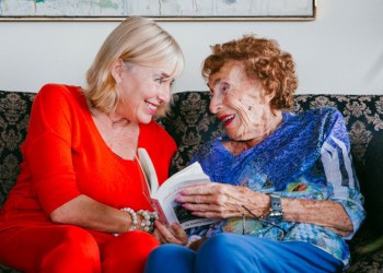 Robin Baker Leacock and her mother, Estelle 