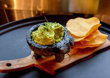 Coche Comedor Guacamole and Chips