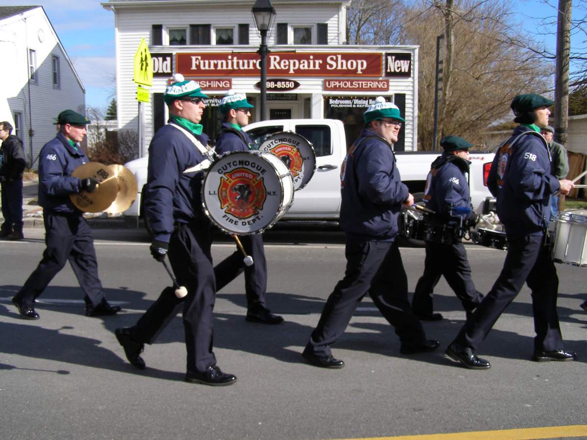 The North Fork Chamber of Commerce and the Cutchogue Fire Department celebrated the Emerald Isle on Saturday, with their 14th annual St. Patrick’s Day parade. Kilts and bagpipes, drums and uniforms, and even a marching pig were the order of the day.