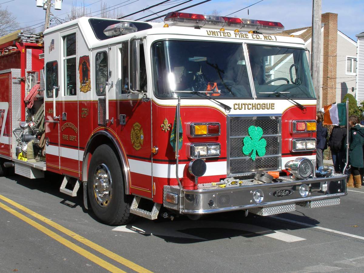 The North Fork Chamber of Commerce and the Cutchogue Fire Department celebrated the Emerald Isle on Saturday, with their 14th annual St. Patrick’s Day parade. Kilts and bagpipes, drums and uniforms, and even a marching pig were the order of the day.