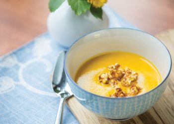 Sweet-Potato-Soup-with-Spiced-Popcorn