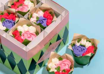 We Take the Cake bouquet cupcakes via Goldbelly, $89 for 8 cupcakes