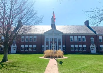 Amagansett School had a bomb threat Wednesday