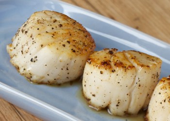 Pan seared diver scallops