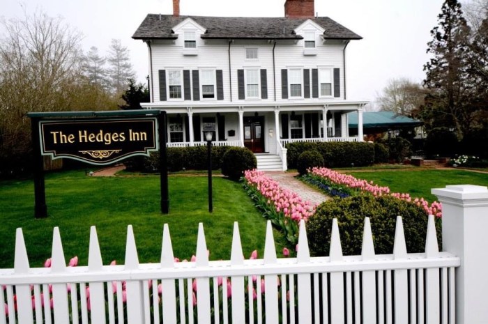 The Hedges Inn