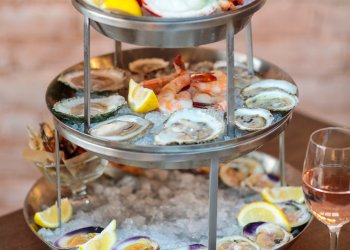 Lulu Kitchen & Bar's romantic raw bar platter