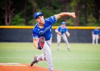 Zach Karson pitching against the North Fork Ospreys on June 16. Demetrius Kazanas