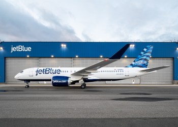 A JetBlue Airbus A220