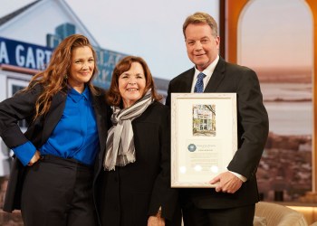 Drew Barrymore and Ina Garten with East Hampton Mayor Jerry Larsen