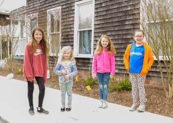 Chalk Drawing Artists India Muhs, Auroa Antonino, Farah Antonino, Rylie Giaquinto at Westhampton Beach Spring Fling 2023