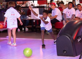 Boca Helping Hands' 2022 Bowling for Bread event