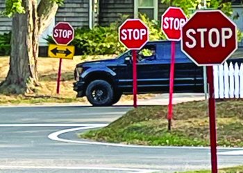 Traffic signals and signs overkill in the Hamptons