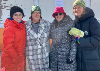 Shelter Island Library's Julie Fanelli, Terry Lukas, Lisa Richland, Laura Lomuscio at the Shelter Island Library's Turkey Plunge