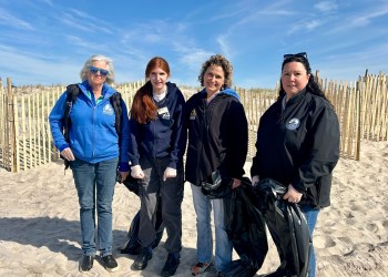 Evelyn Alexander Wildlfe Rescue Center's Exec Dir. Maria Mulcahy, Volunteer Isabella Johnstone, Dev. Dir. Noelle Dunlop, Councilwoman Cyndi McNamara at the Great East End Cleanup