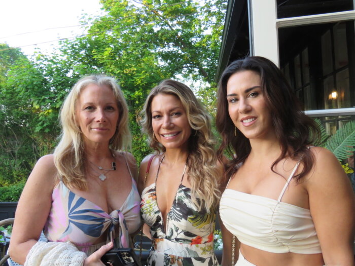 Heather Joinnides, Sasha Corrente, Stephanie Gulotta at Enchante Soiree