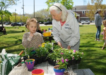 Khara Struble, Alice Wood at Mother's Day Event