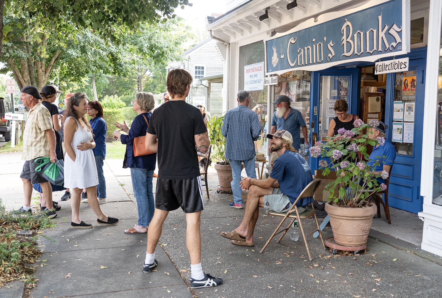 A busy Canio's Books in Sag Harbor