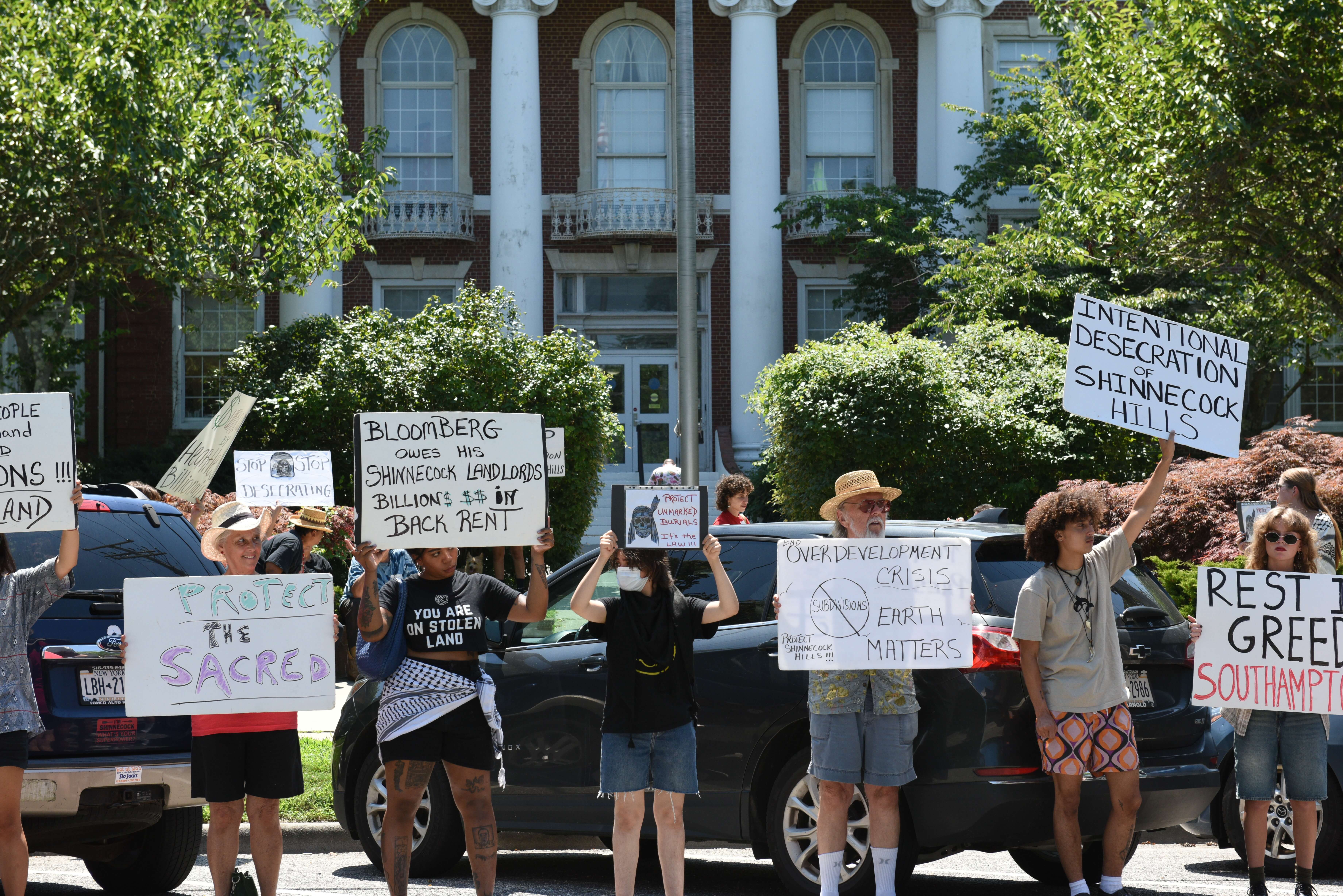 Shinnecock picketers lined the street outside Southampton Town Hall 